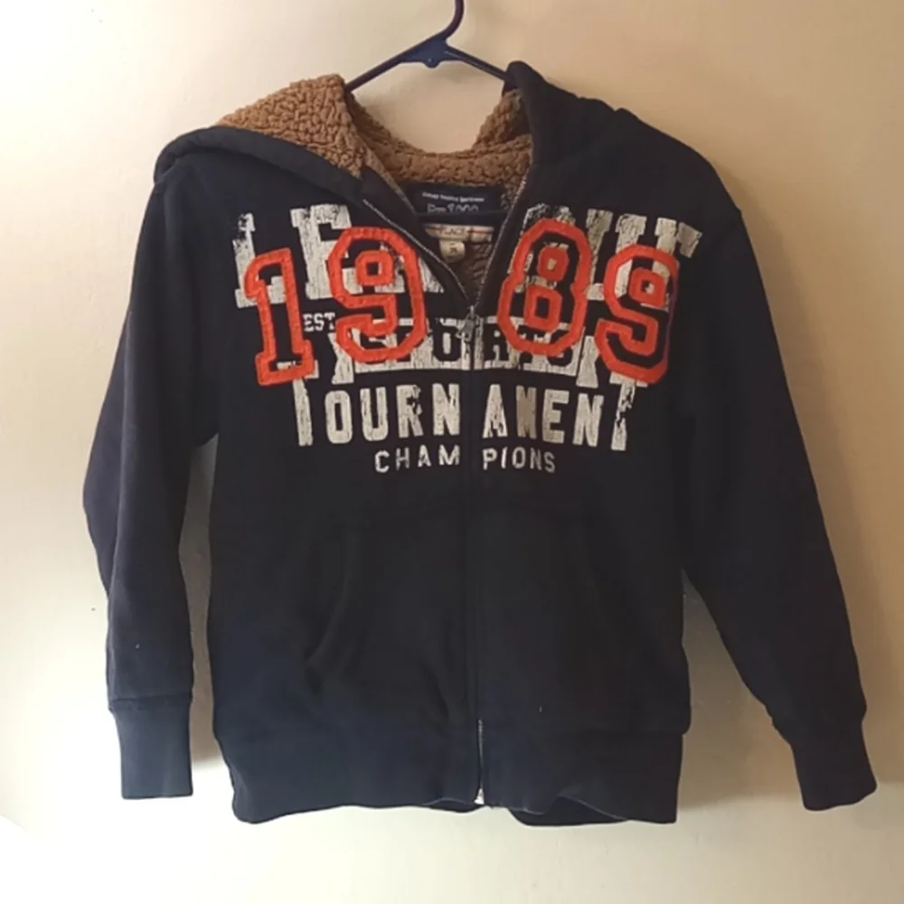 The Children's Place Boys Size Medium 7/8 Zip Up Hoodie Sherpa Lined.